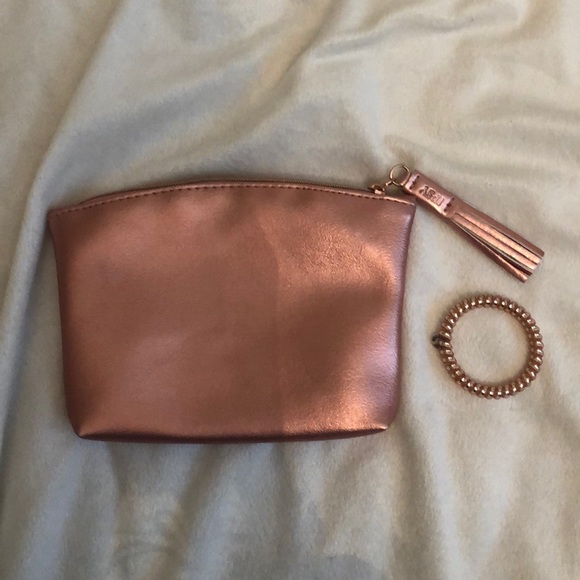 Pink Ipsy Makeup Bag - Picture 2 of 2